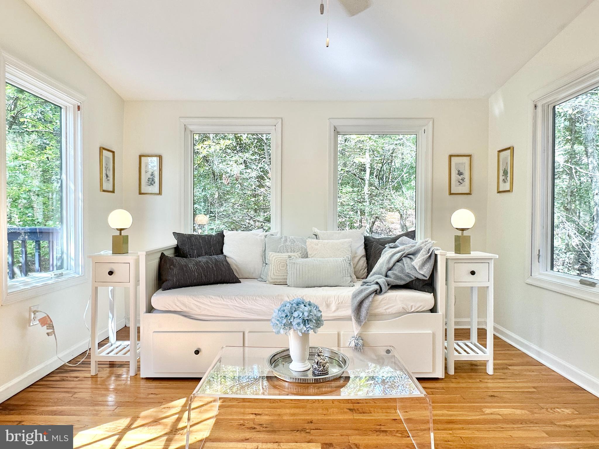 THE WOODS - Residential