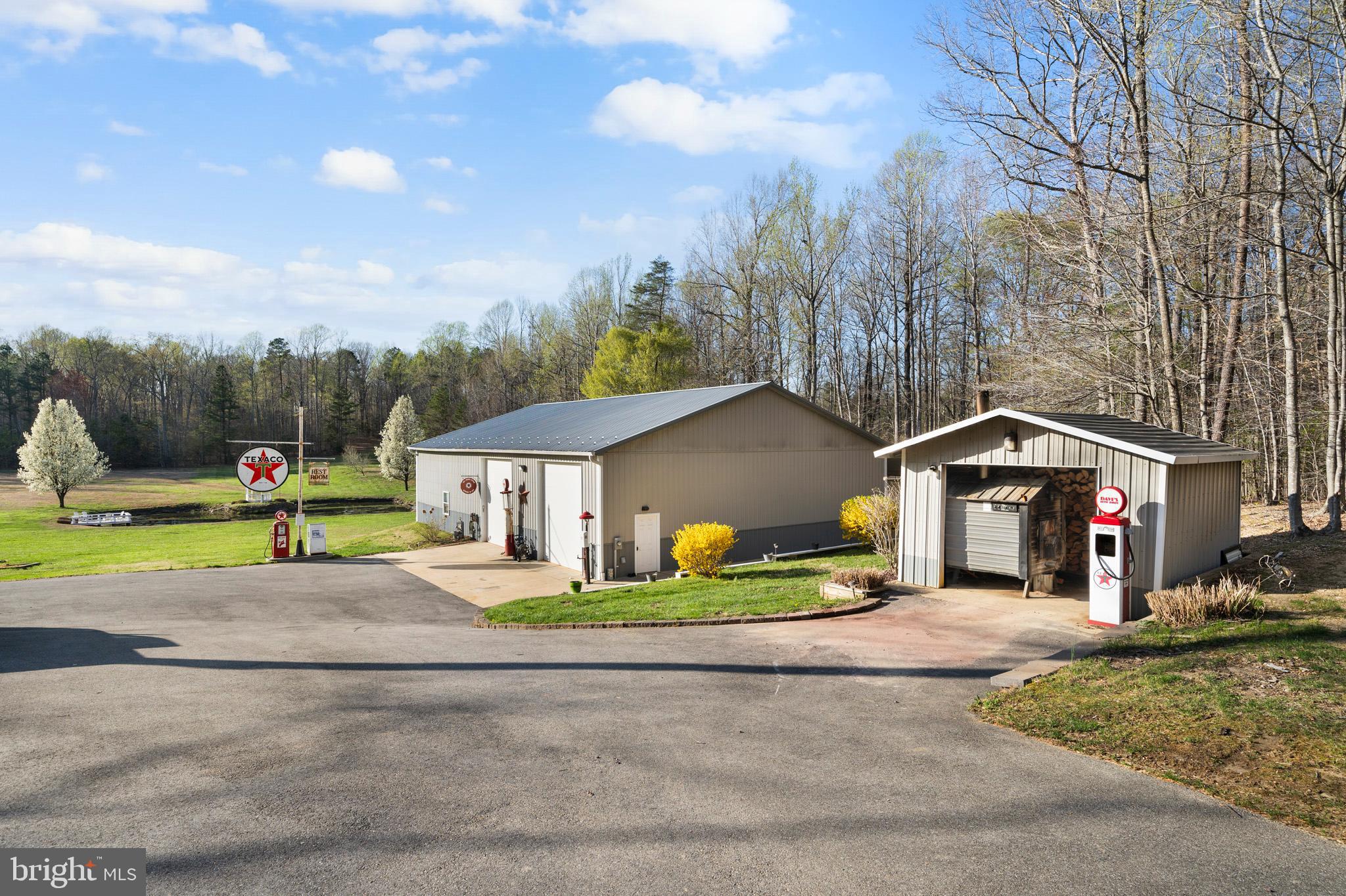 41998 PLEASANT VALLEY COURT