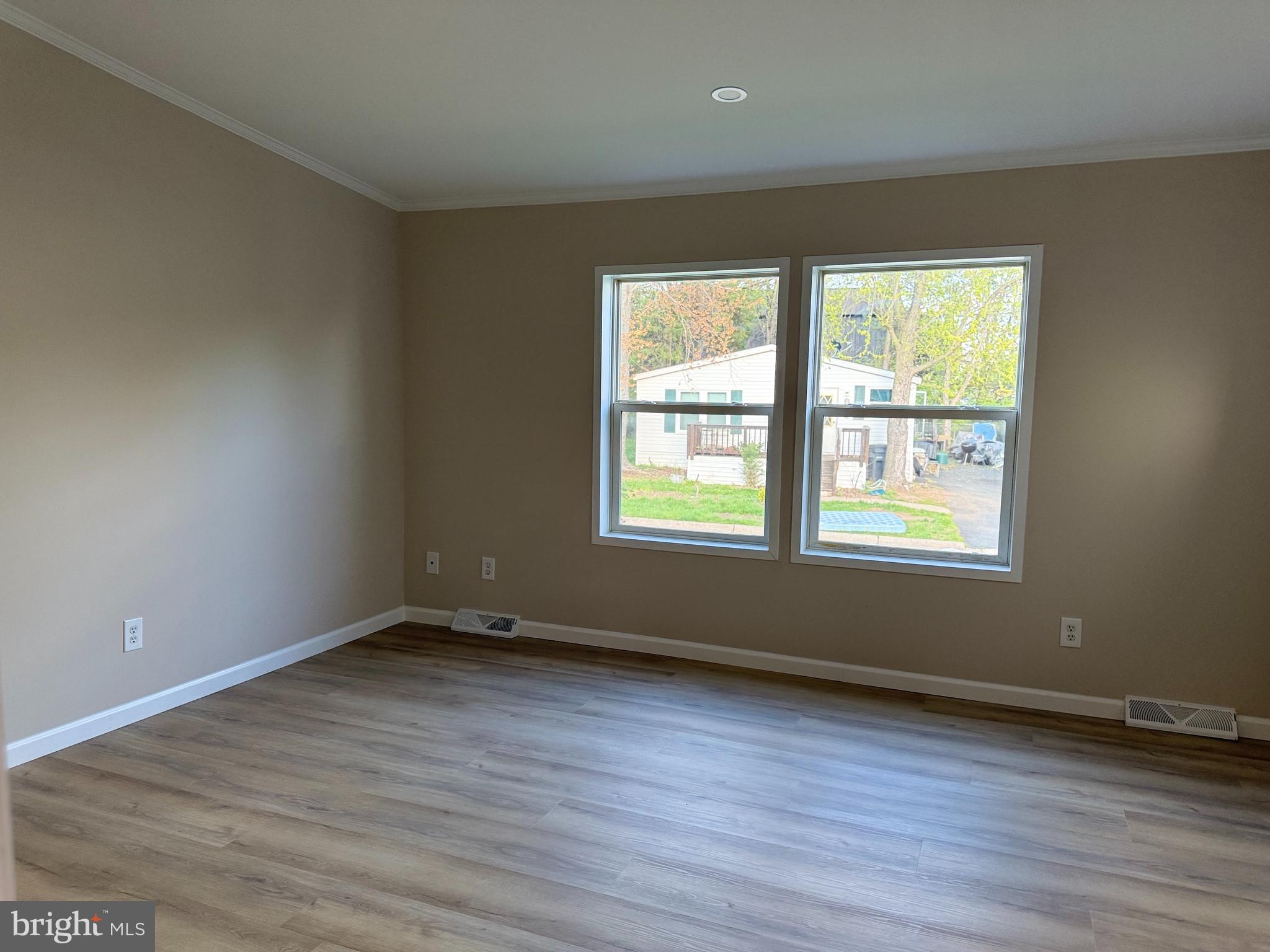 MEADOWS OF CHANTILLY - Residential