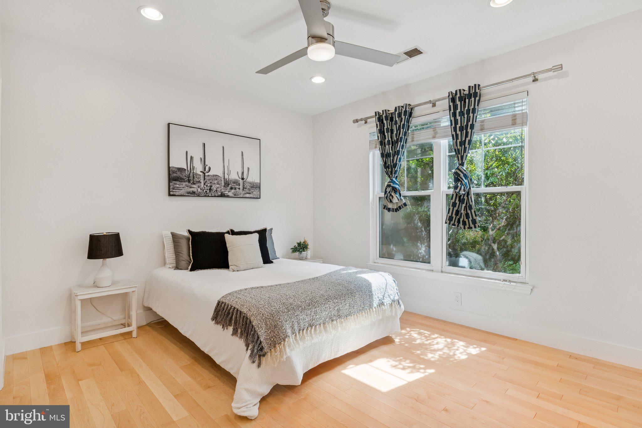 WHITE FLINT STATION - Residential