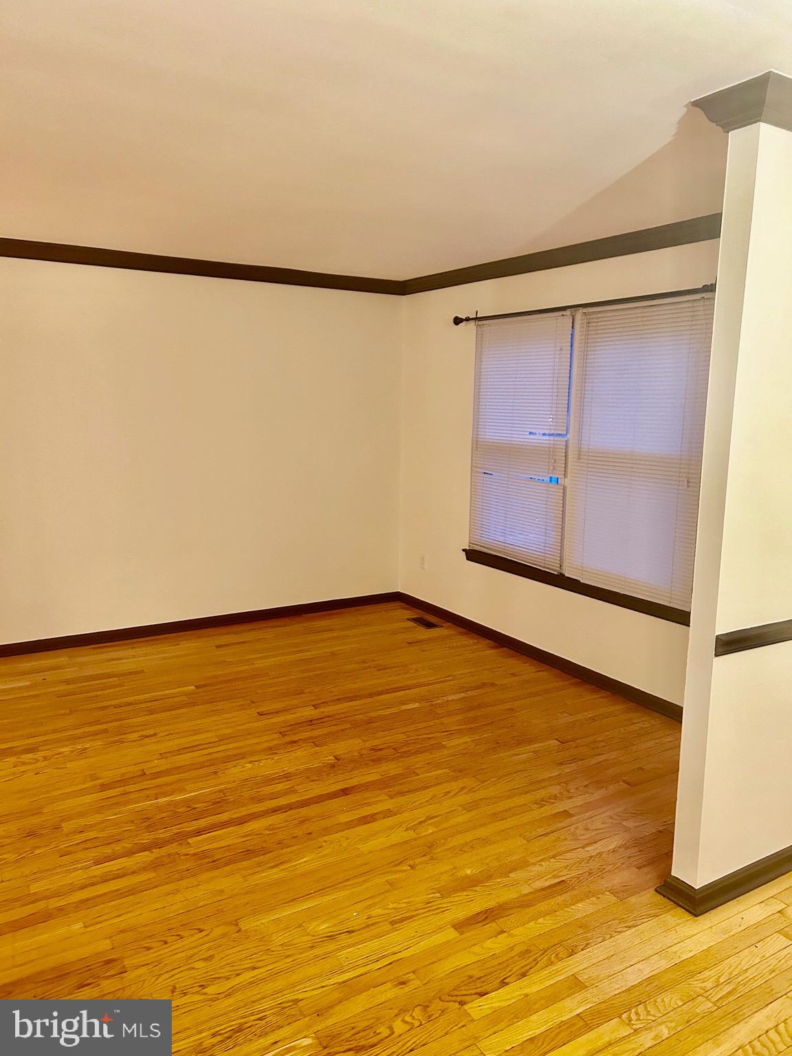 PINEWOOD STATION - Residential Lease