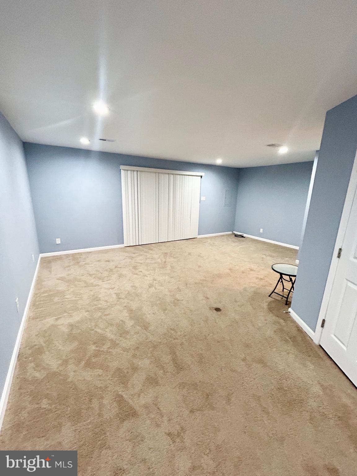 PINEWOOD STATION - Residential Lease