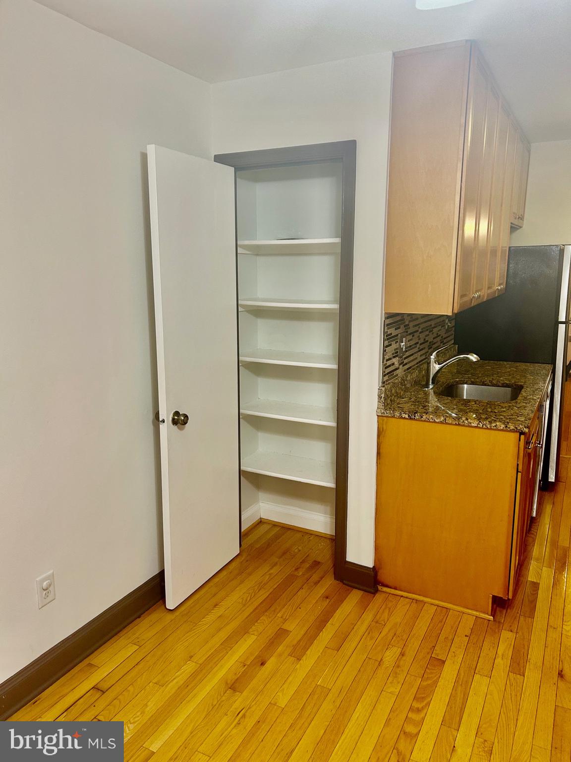 PINEWOOD STATION - Residential Lease