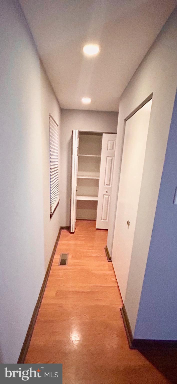 PINEWOOD STATION - Residential Lease