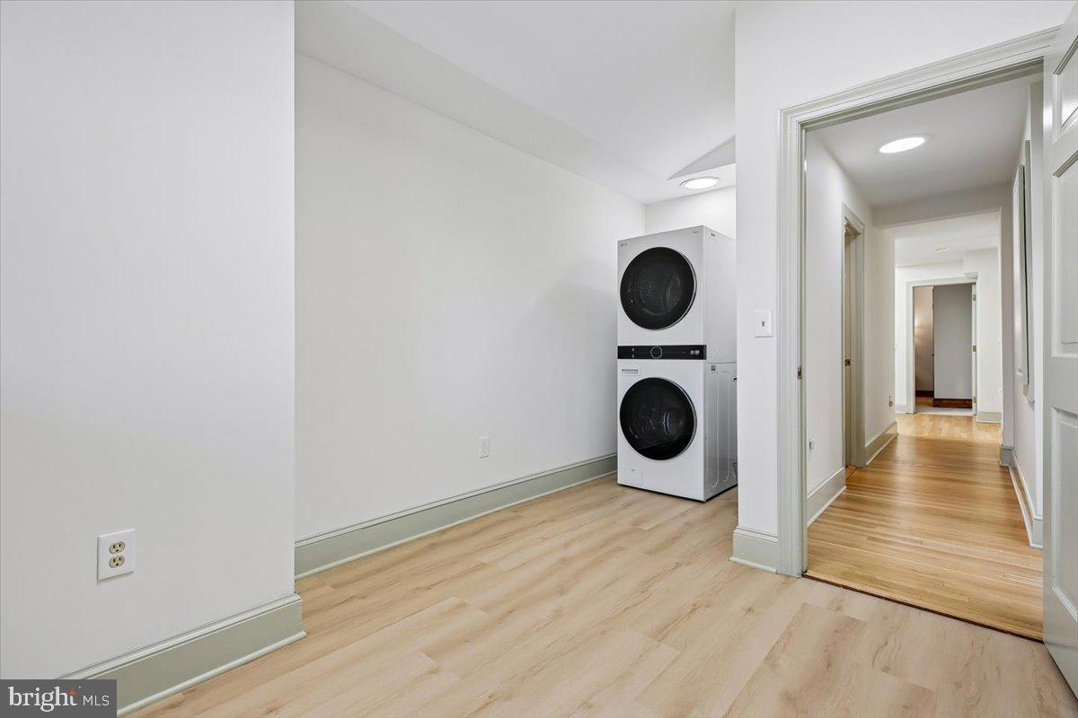 WOODHAVEN - Residential