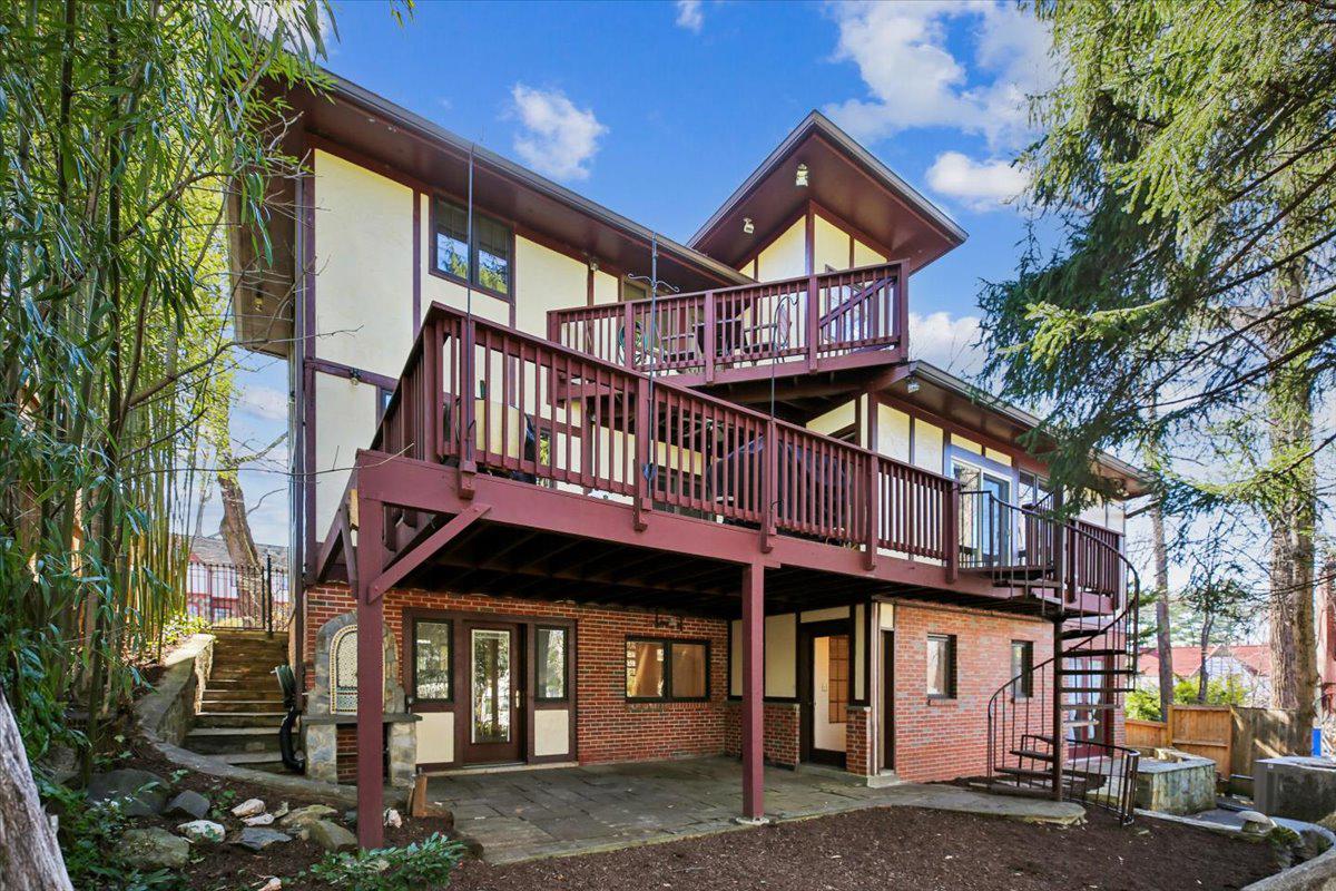 WOODHAVEN - Residential