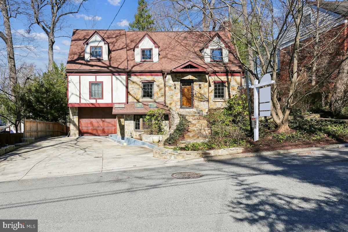 WOODHAVEN - Residential