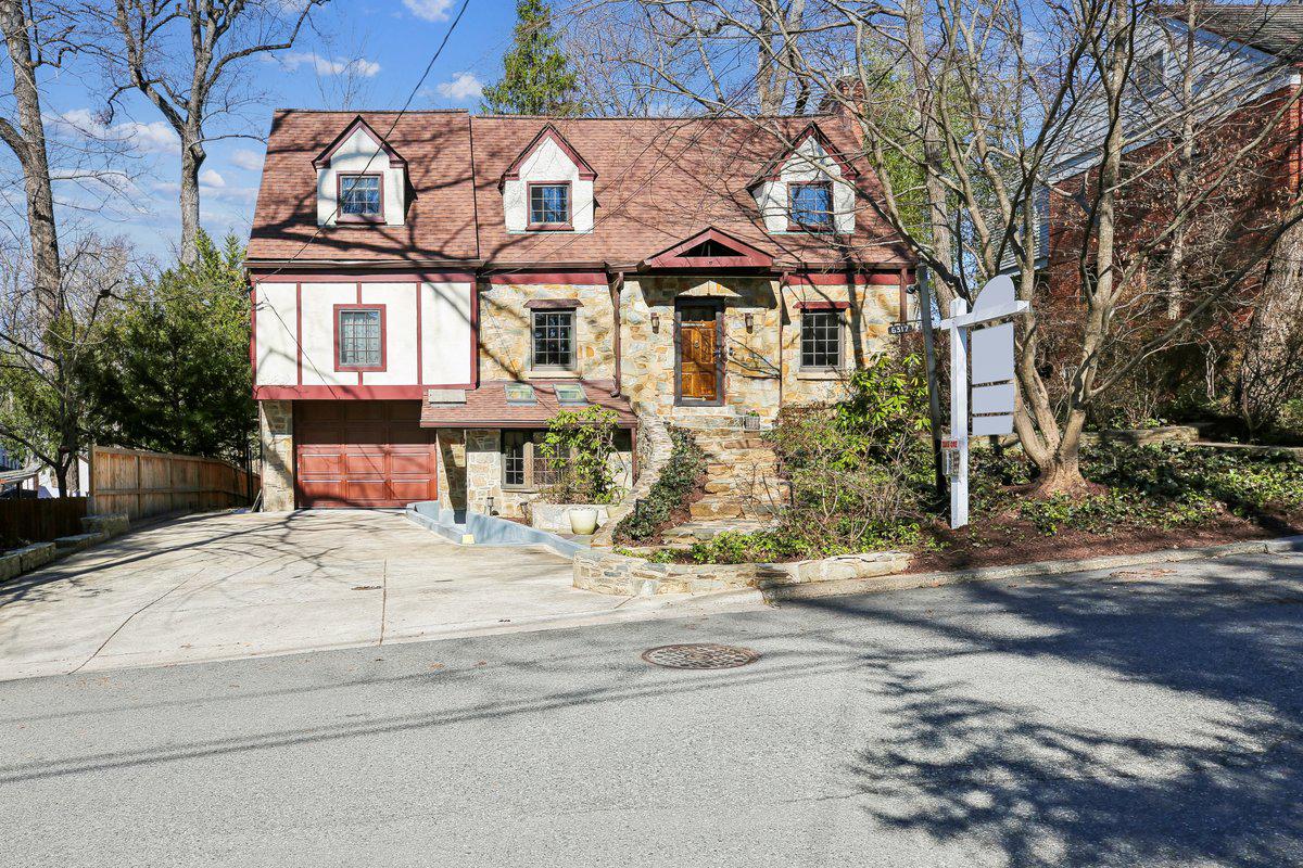 WOODHAVEN - Residential