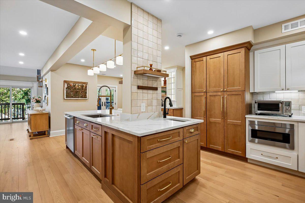 WOODHAVEN - Residential