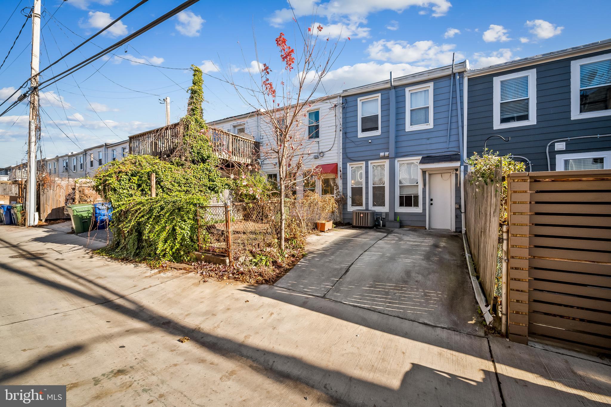 HAMPDEN HISTORIC DISTRICT - Residential