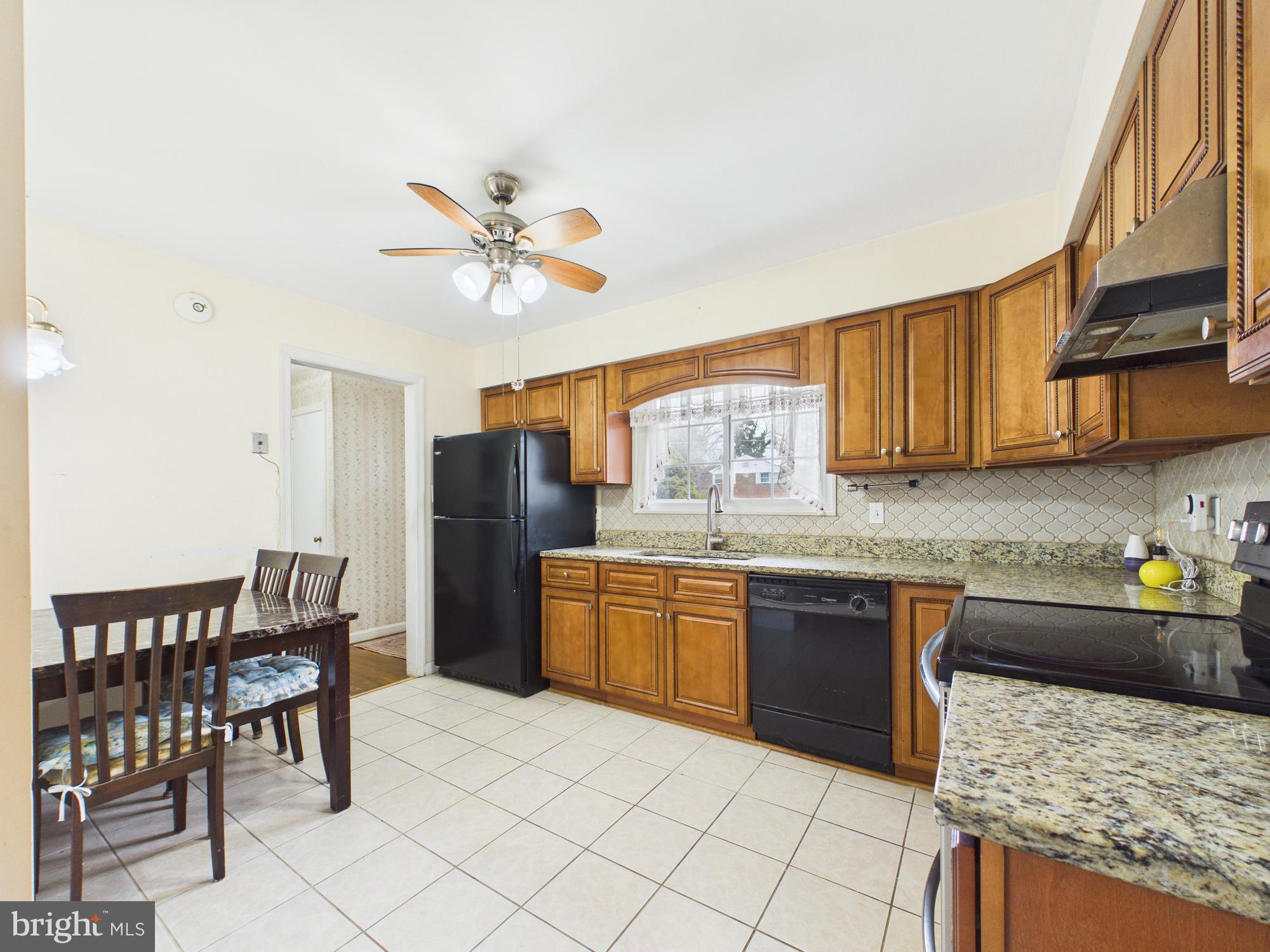 5907 CAMBERLY AVENUE