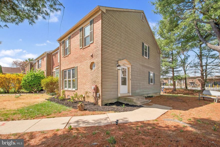 Step into this spacious in-unit townhouse, offering 3 bedrooms, 2.5 baths, and endless possibilities! As you enter, you’re welcomed by a bright and inviting living room that flows seamlessly into the eat-in kitchen. The main level also features a convenient powder room, adding extra ease and functionality to the space.
Upstairs, you’ll find three generously sized bedrooms, including a primary suite with its own bath.
But the real opportunity? The unfinished basement! A blank canvas ready for your vision—create a home office, entertainment space, gym, or whatever suits your lifestyle.
Enjoy a cozy backyard and side yard, ideal for outdoor relaxation.
Located in a prime location, just minutes from great restaurants, shops, and local conveniences, this home is ready for it's next owner to make it their own!