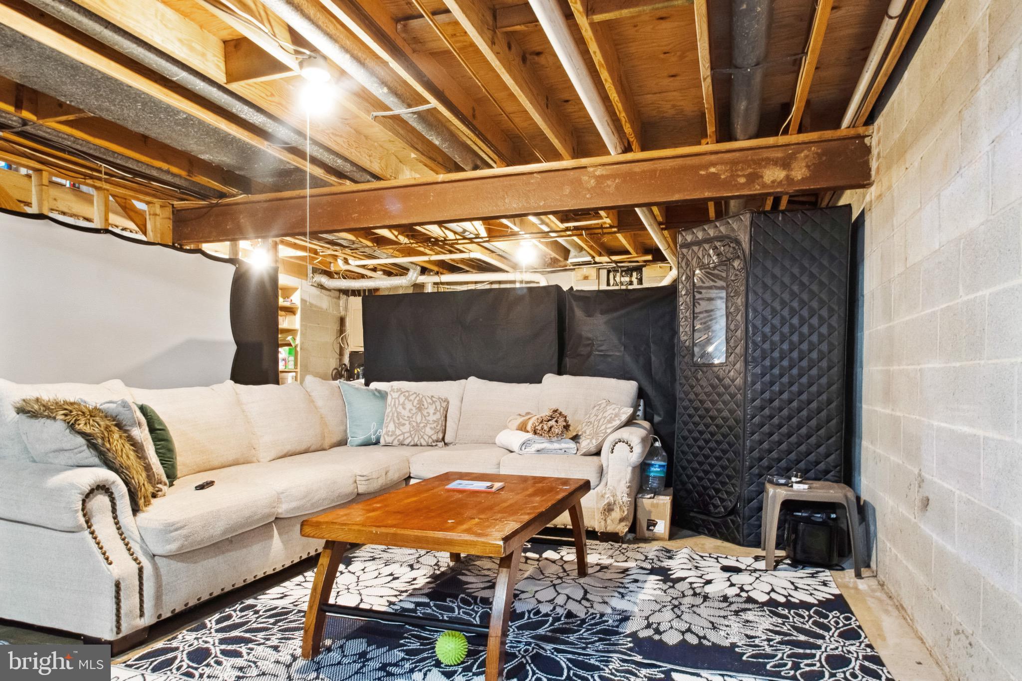 ASHFORD - Residential