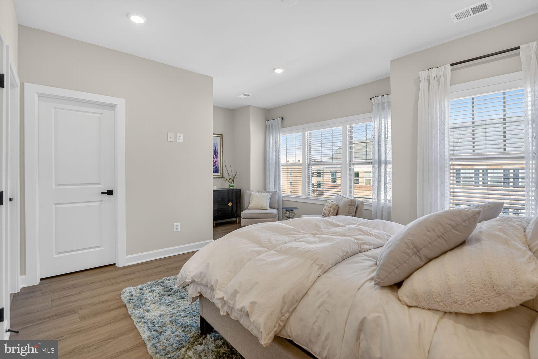 BOULEVARD VI TOWNS - Residential