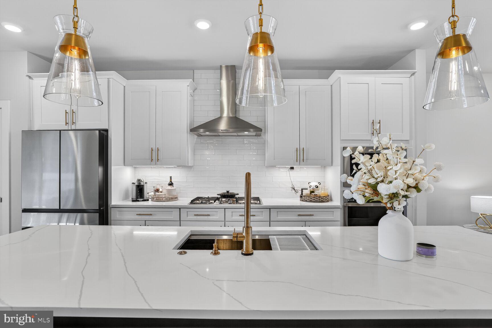 BOULEVARD VI TOWNS - Residential