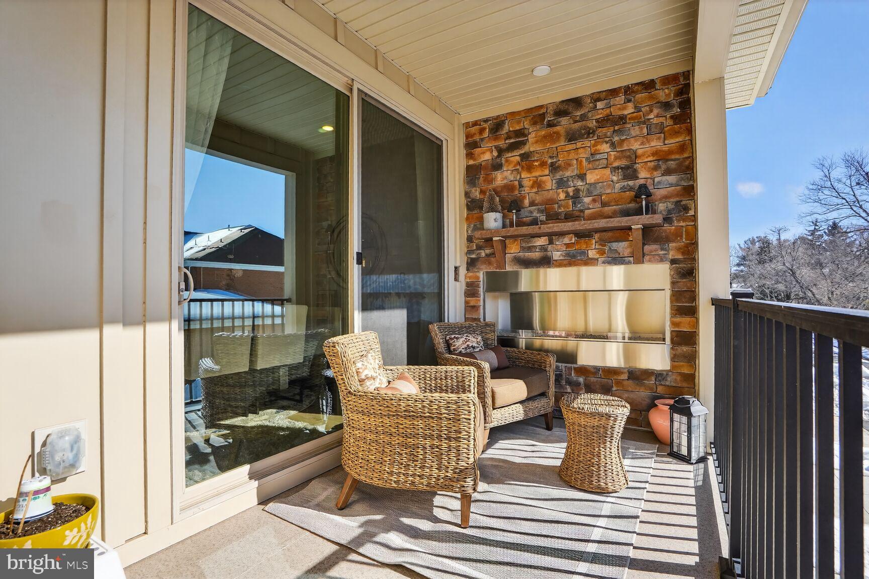 BOULEVARD VI TOWNS - Residential