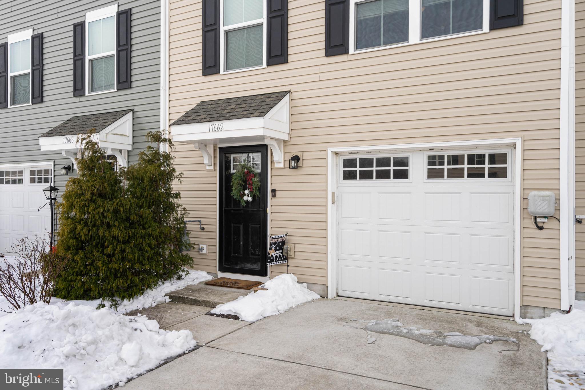 BROOKSTONE TRACE - Residential