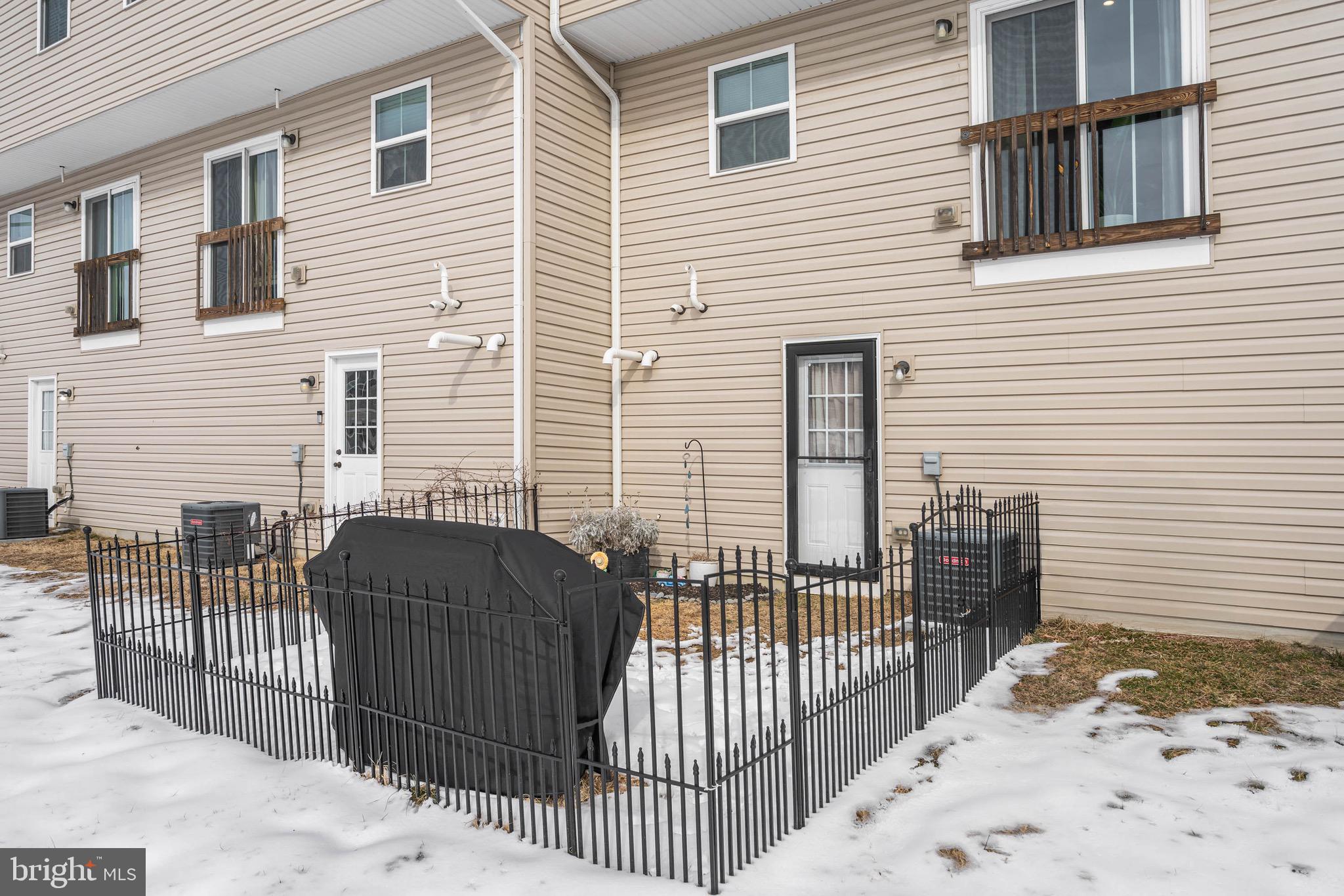 BROOKSTONE TRACE - Residential