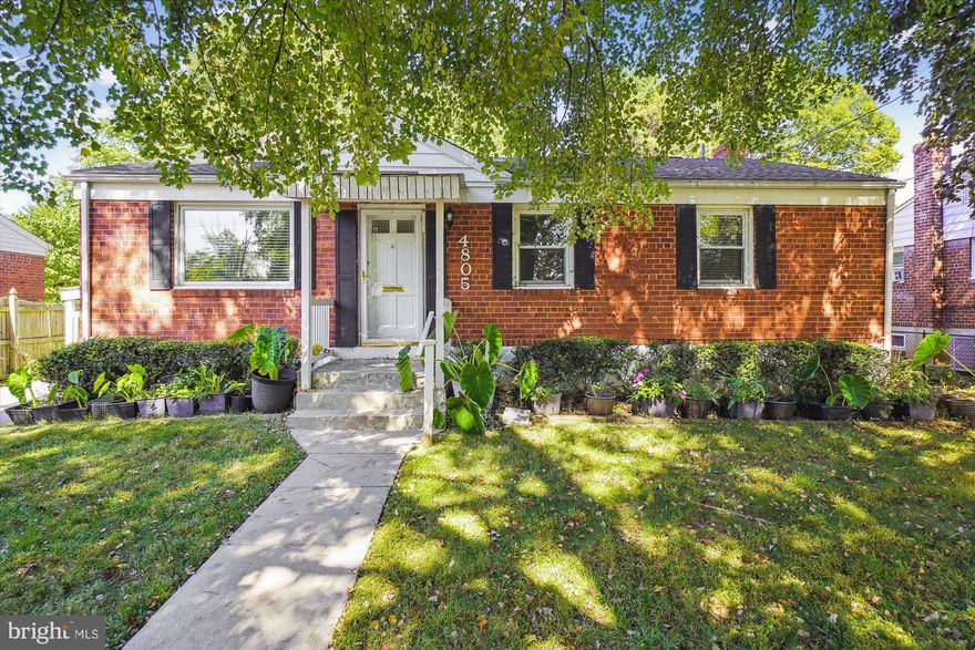 WELCOME to Randolph Hills in HIGHLY DESIRABLE Rockville. TAX RECORD IS WRONG - Legal addition with permits so approx 1,400 sq ft above ground &  2,180 sq ft TOTAL.  NO HOA!!!  WALK to N Bethesda METRO  (1.2 Mi) .. This is your chance to get into a great neighborhood in Rockville & make updates & customize your home.  Quiet street & sidewalks. WALK to Rock Creek Park  w/Tot Lot, Basketball & Tennis Courts.  WALK to Randolph Hills Shopping Center & Pike & Rose District with endless dining & shopping options. This community is a social place w/a Voluntary Civic association that hosts Neighborhood Events such as the Annual 5K Race, Holiday Caroling, Cookouts & Live Musical Performances...and there is a neighborhood newsletter to keep you up to date.    If you ever wanted to be in part of a community, THIS IS IT!  Also close to White Flint Metro & MARC. Easy access to major transportation...I-495 & I-270.

Large Kitchen with granite & stainless steel appliances.  Lots of cabinets & counterspace. (2) Skylights & separate Room Addition on main level. Fenced back yard with trees. (Two) 2 Sheds. Deck. Basement w/both exterior & interior entrances.  Main level had 3 bedrooms, but Sellers removed 1 wall to make a larger Primary Bedroom.  You can easily add a wall to make it 3 Bedrooms on Main level again.  There is also another Bedroom & full Bathroom on the lower level.  NEW Roof (2018); Gutters (2018); HVAC Compressor Unit (2018); Furnace (2018); blower (2023), Dual Paned Windows (2017) on main level; Dishwasher (2022); Refrigerator (2022); Microwave & Stove (2017); HWH (2016),. Those major ticket items are already done.  With major items replaced, only needs cosmetic work. Sold "As Is"