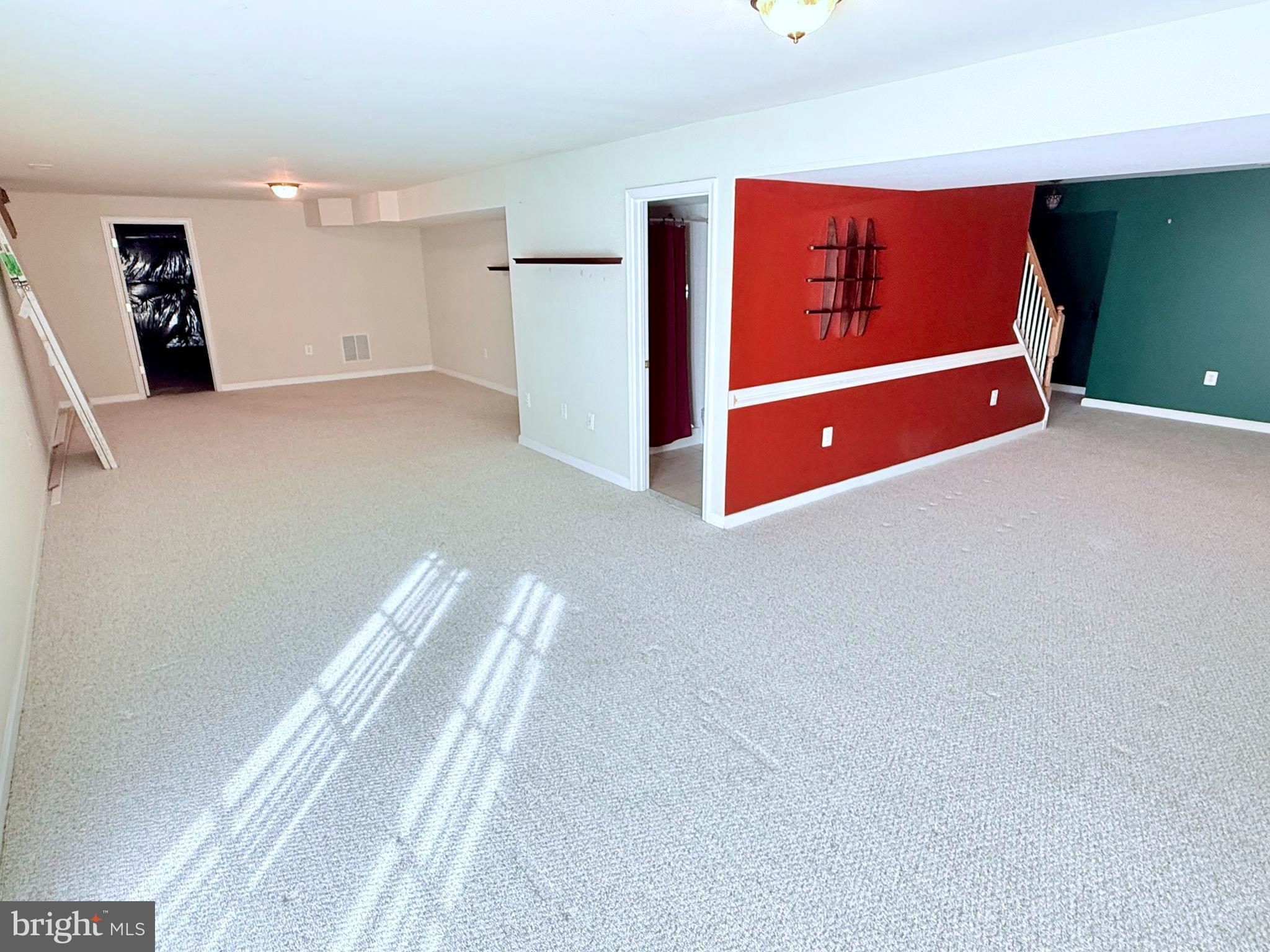 SPRUCE HILL ESTATES - Residential