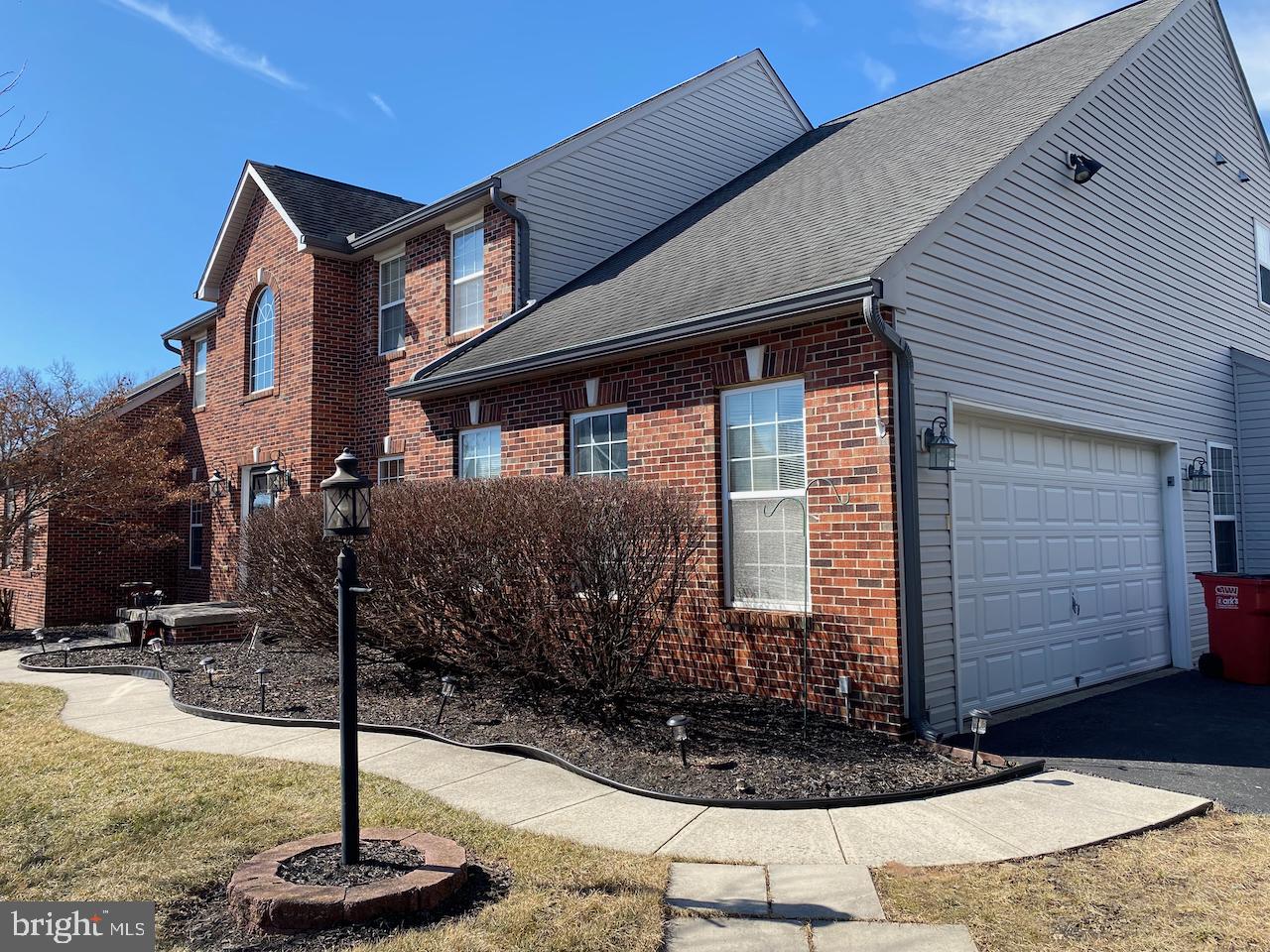 SPRUCE HILL ESTATES - Residential