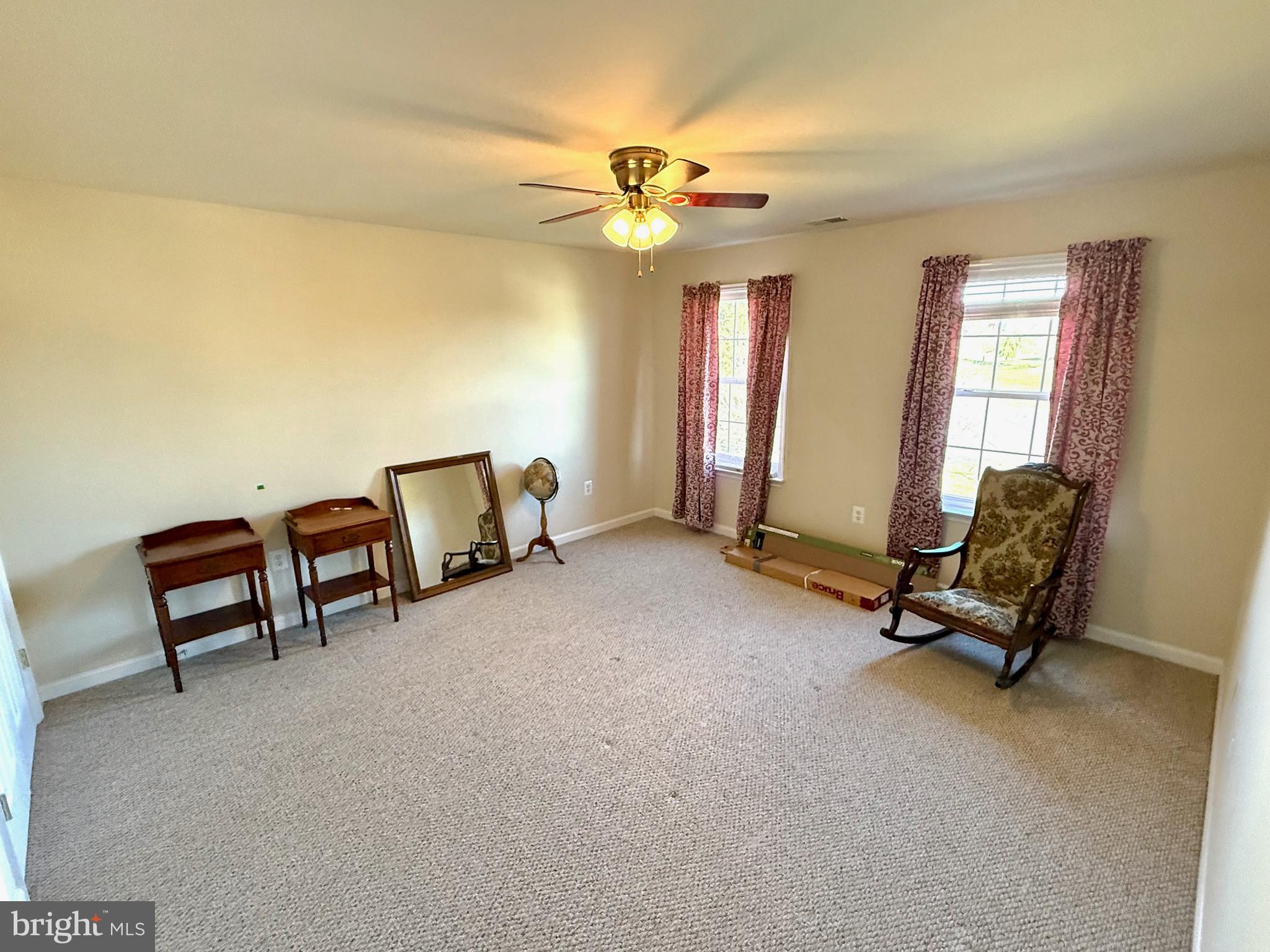 SPRUCE HILL ESTATES - Residential