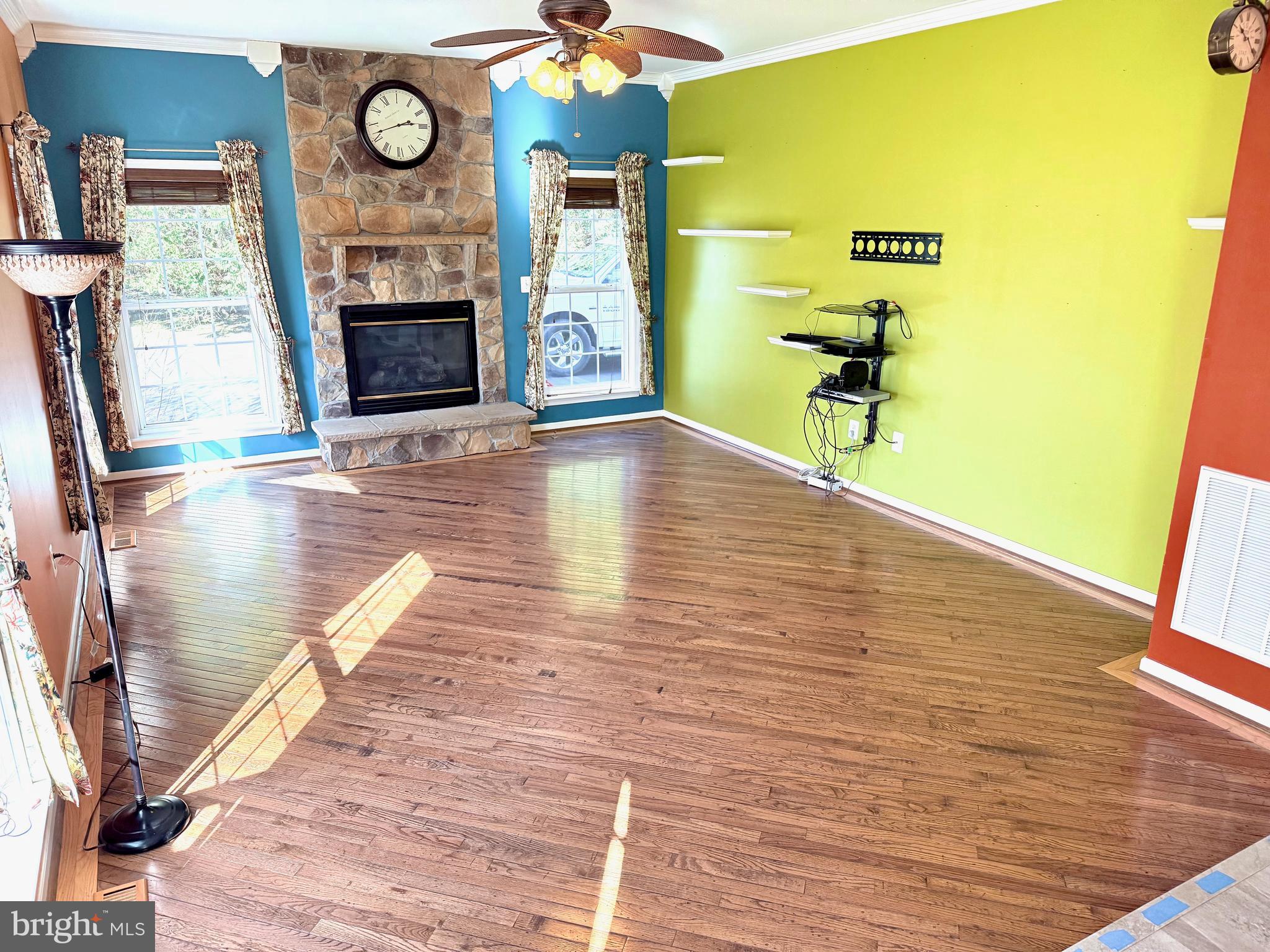 SPRUCE HILL ESTATES - Residential