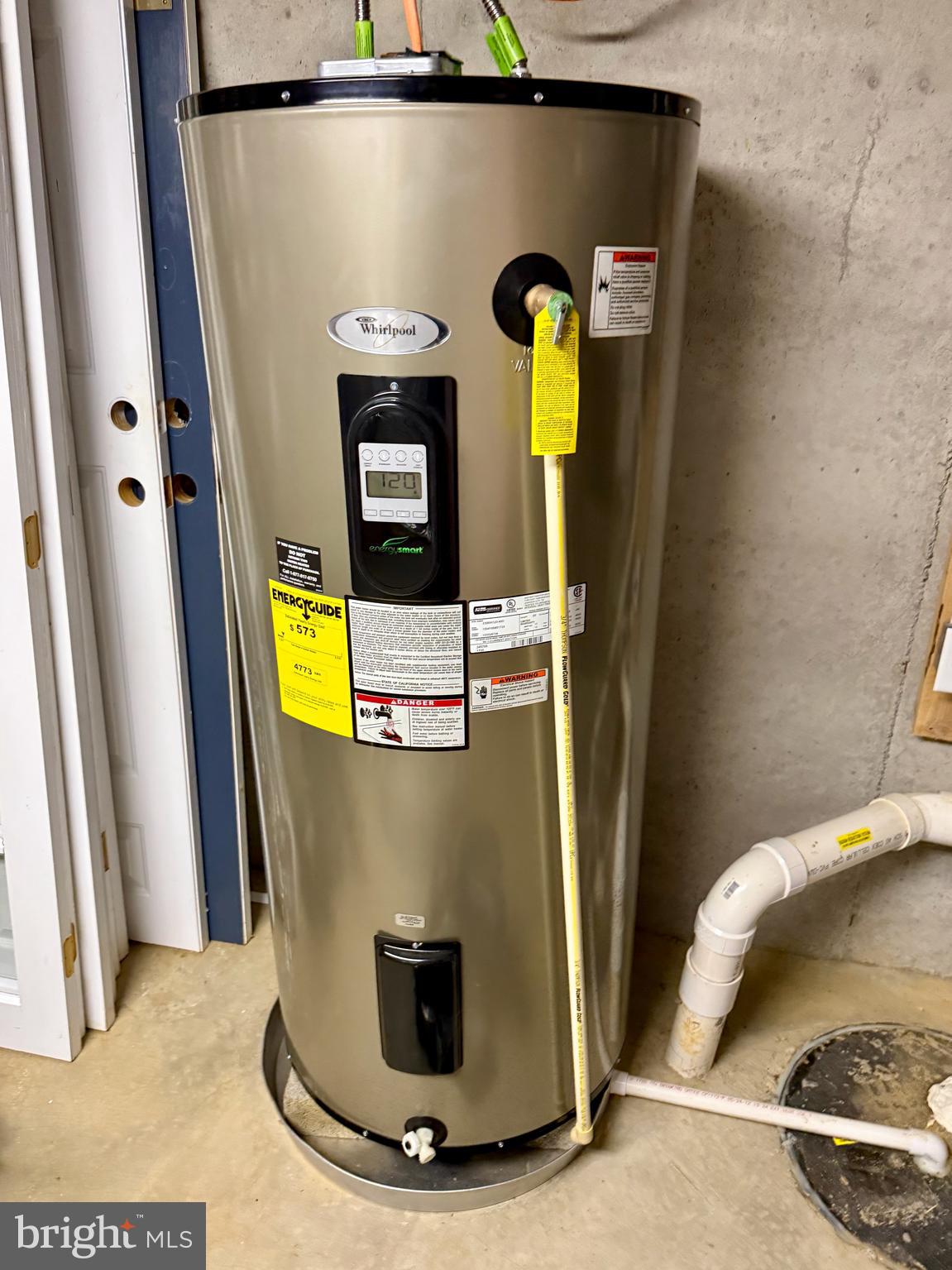 SPRUCE HILL ESTATES - Residential