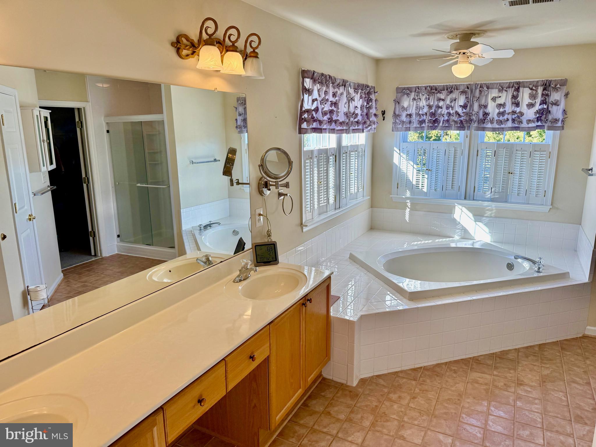 SPRUCE HILL ESTATES - Residential