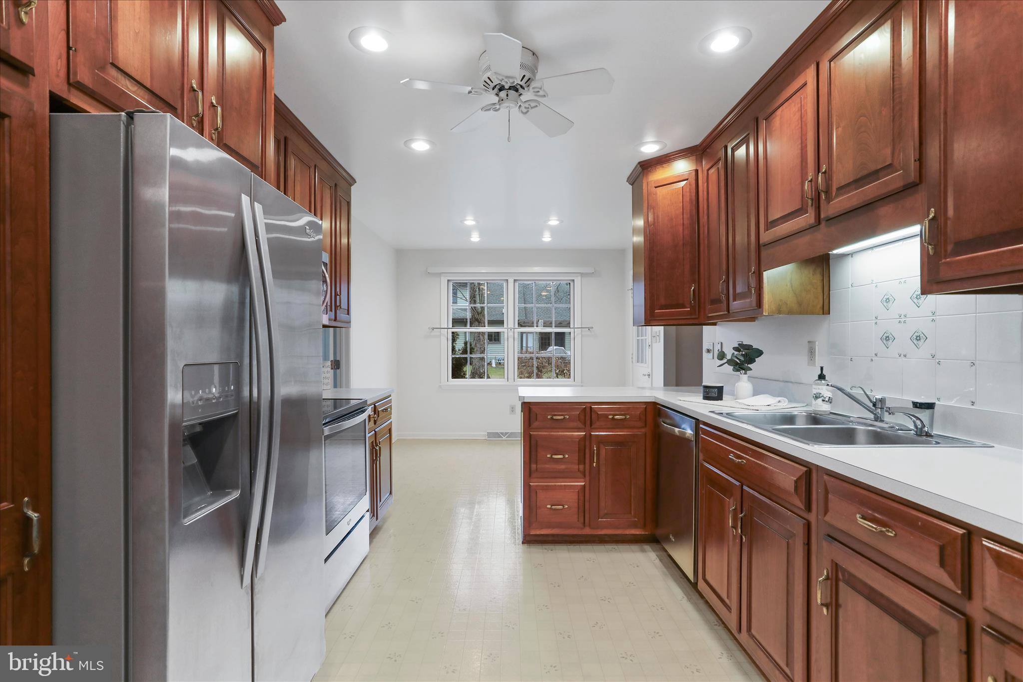 PENN NATIONAL - Residential