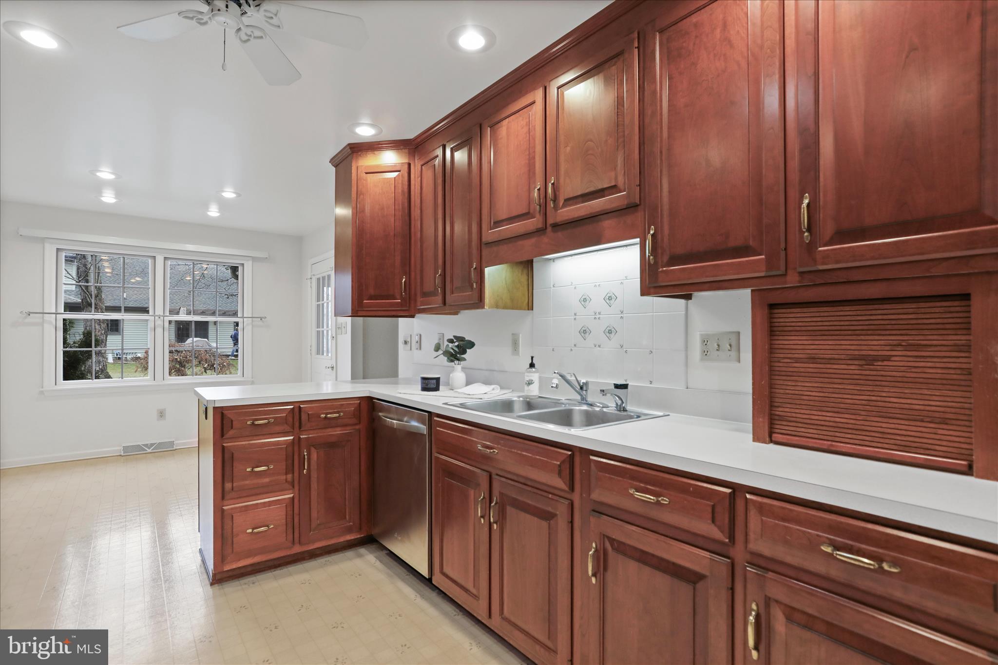 PENN NATIONAL - Residential