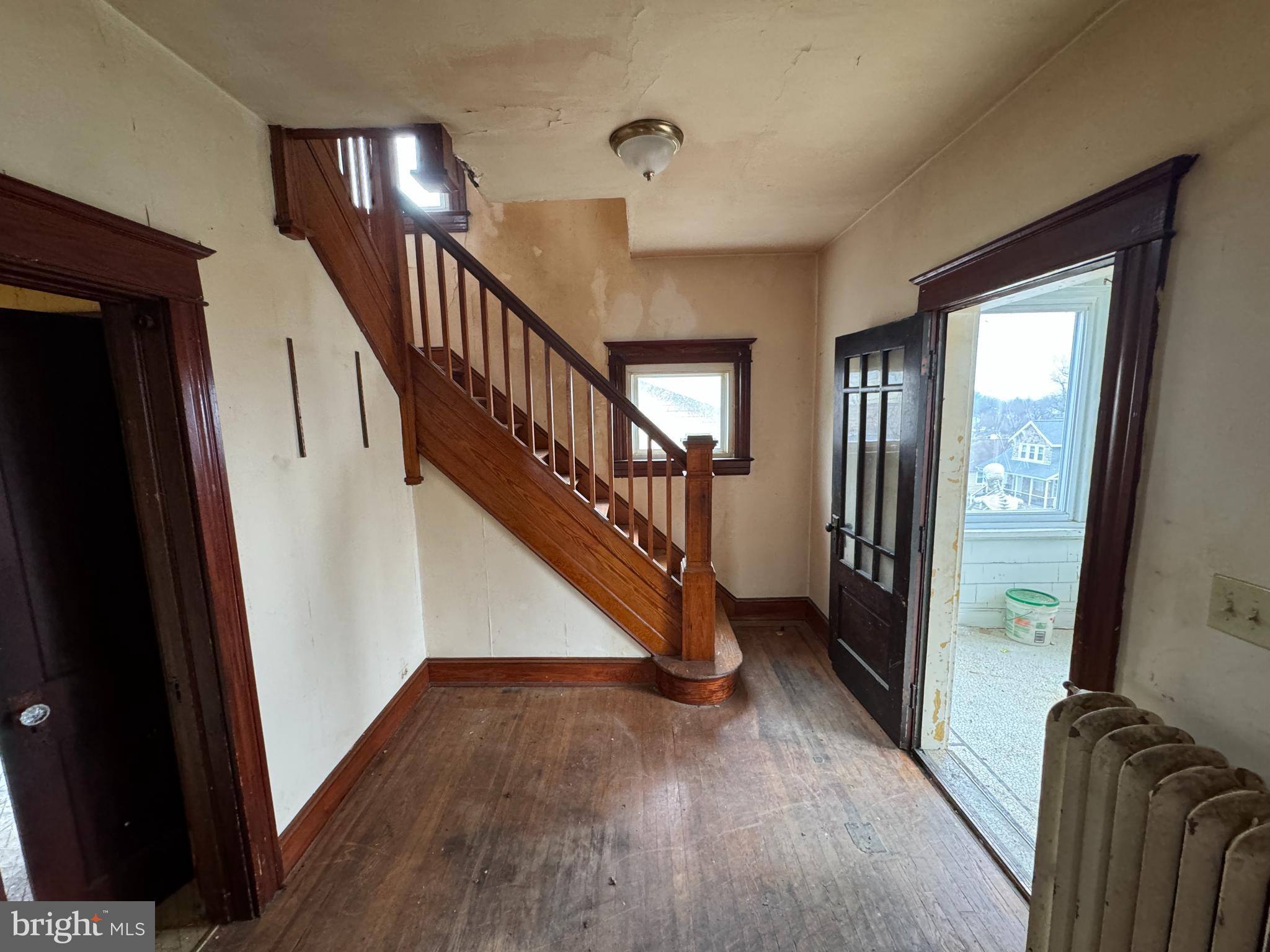 4422 FOREST VIEW AVENUE