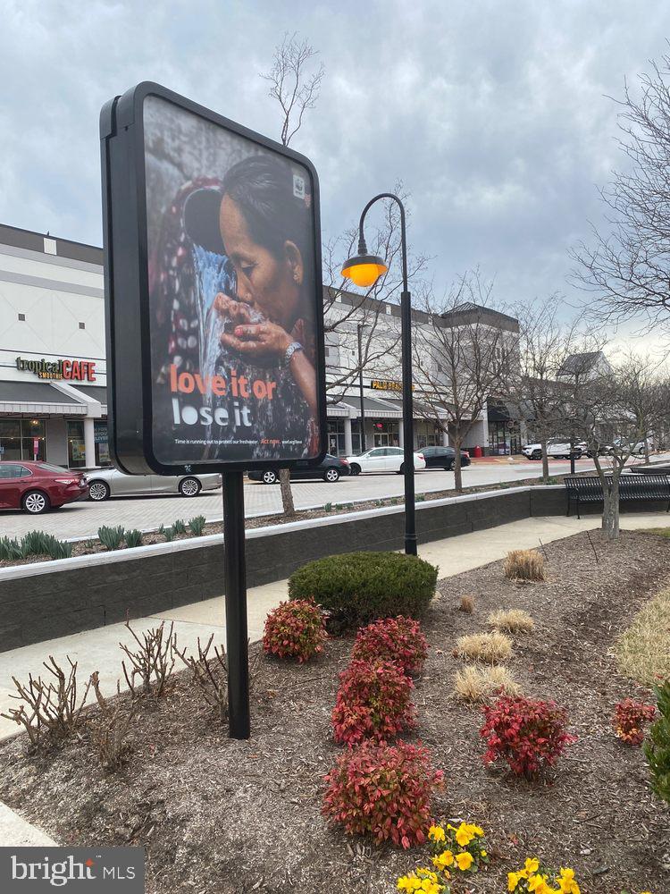 PENDERBROOK SQUARE CONDOMINIUMS - Residential