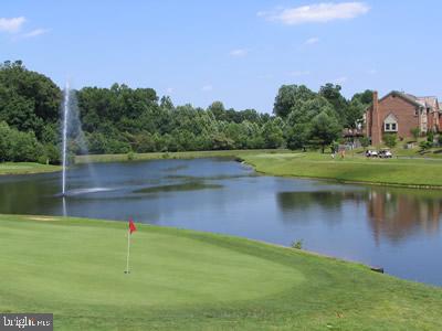 PENDERBROOK SQUARE CONDOMINIUMS - Residential