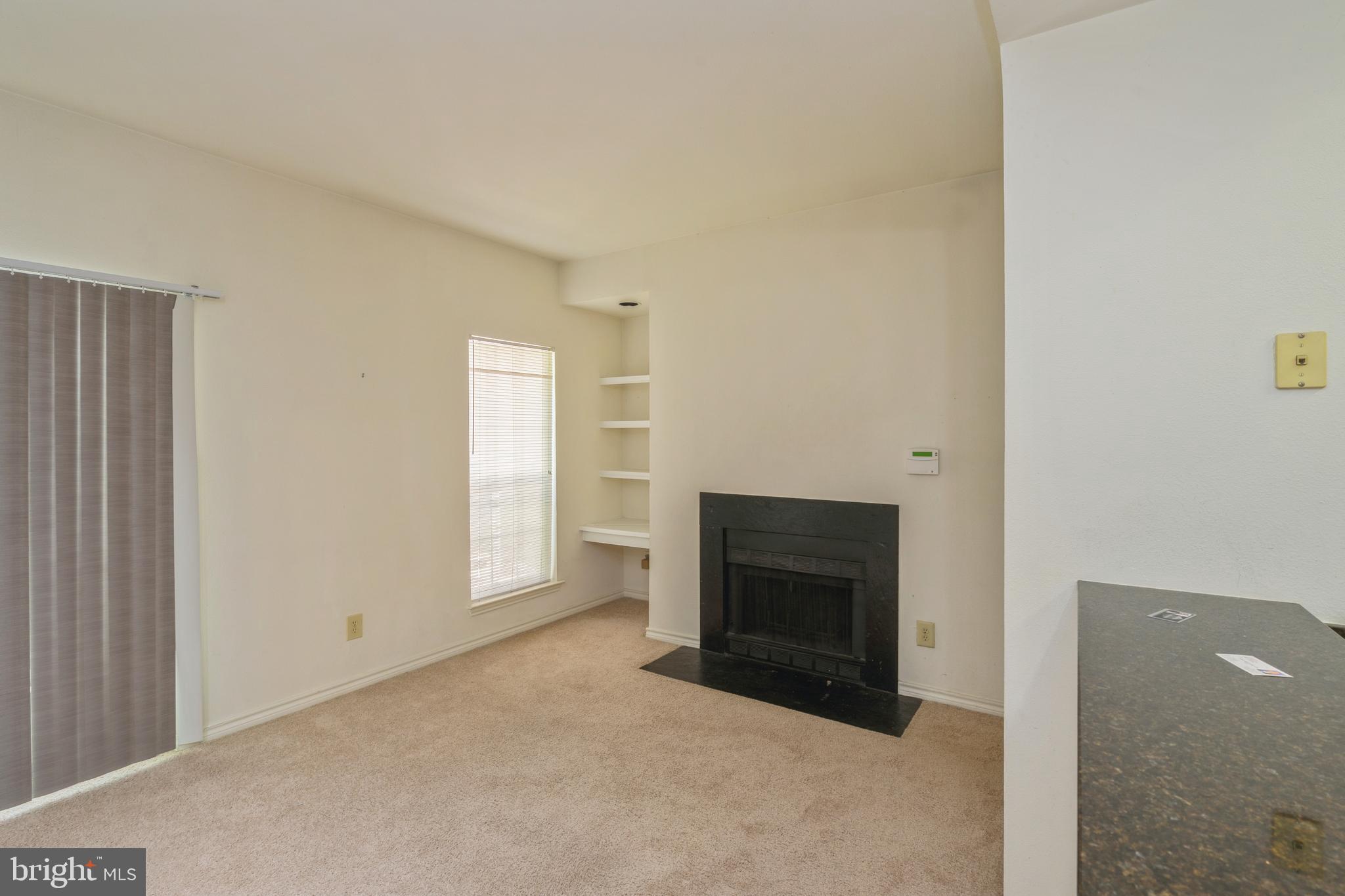 PENDERBROOK SQUARE CONDOMINIUMS - Residential