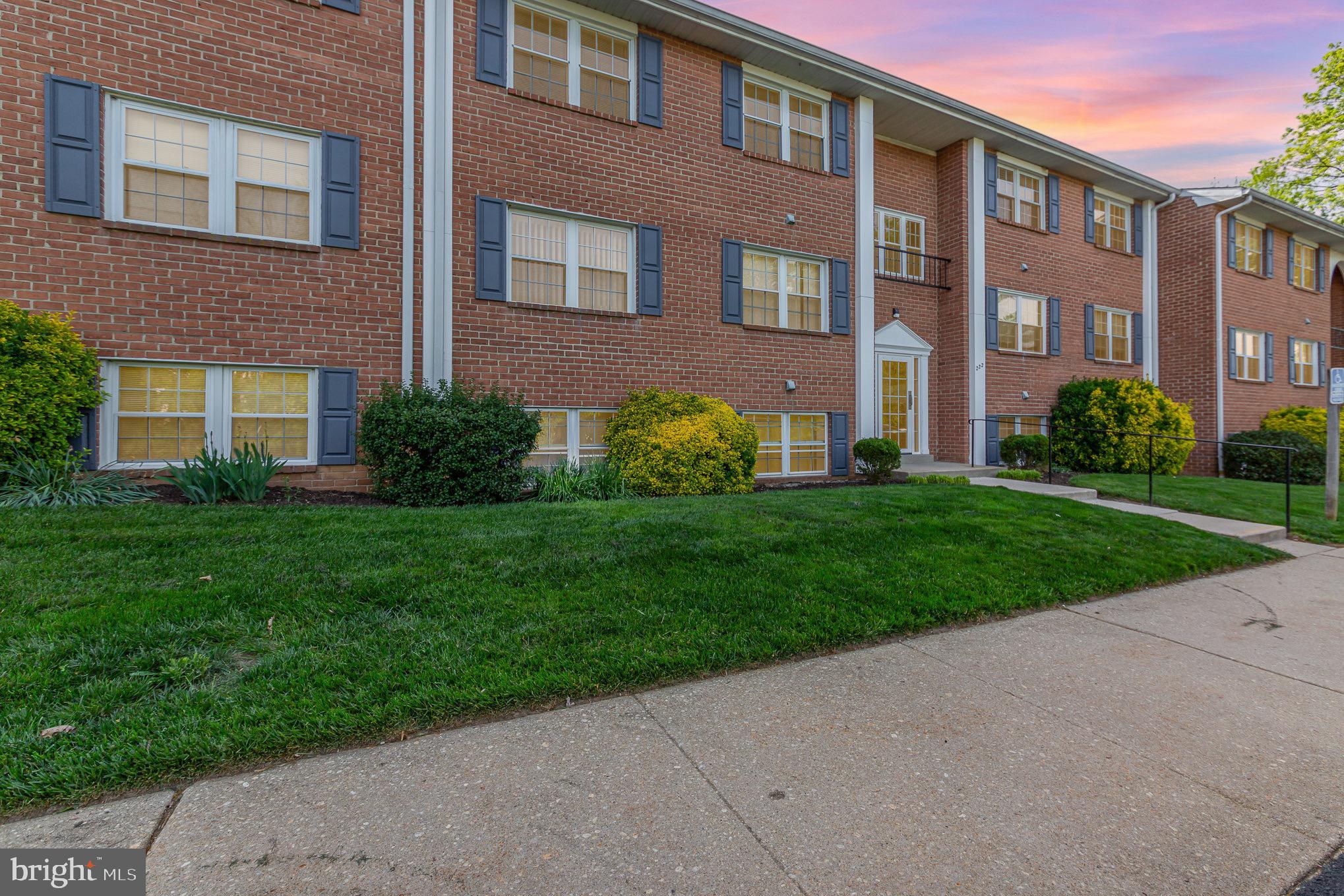HICKORY HILLS - Residential Lease