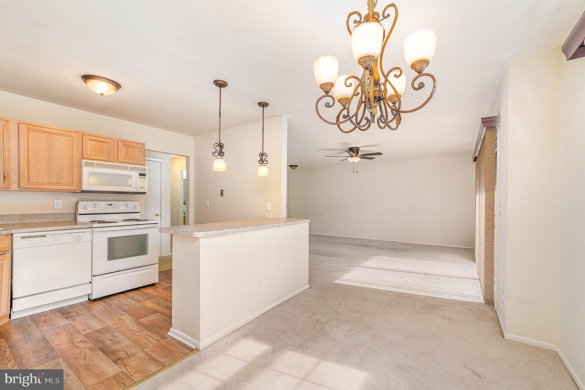 HICKORY HILLS - Residential Lease