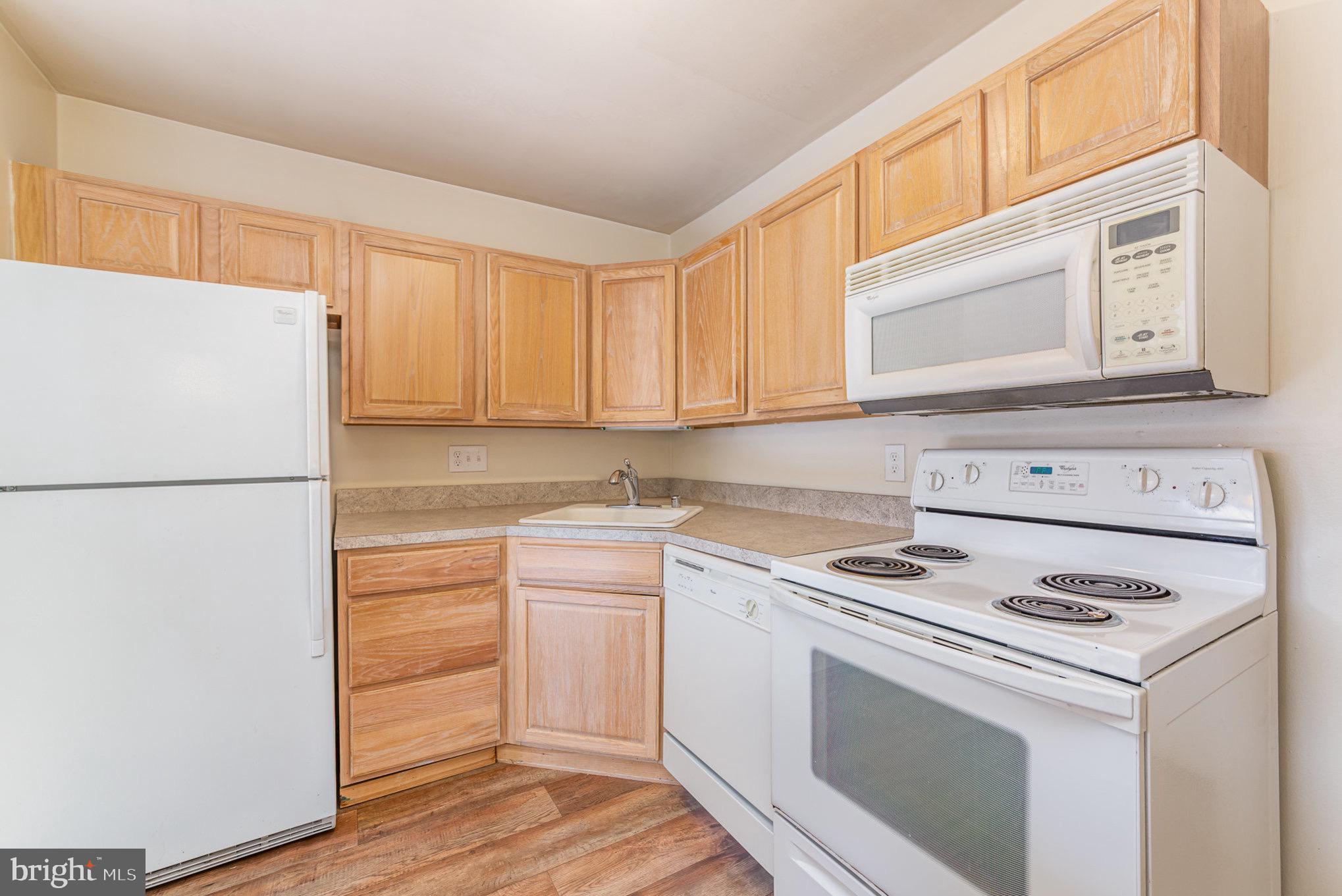 HICKORY HILLS - Residential Lease