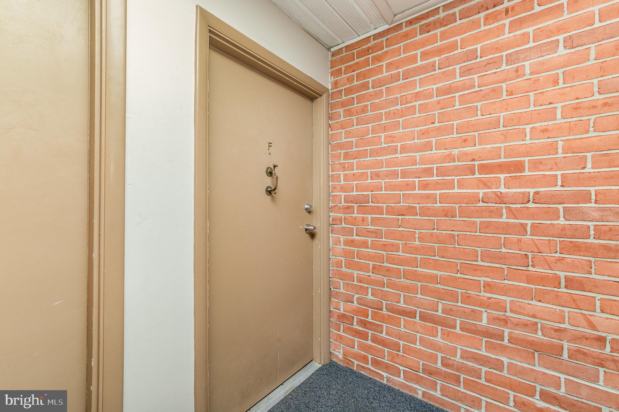 HICKORY HILLS - Residential Lease