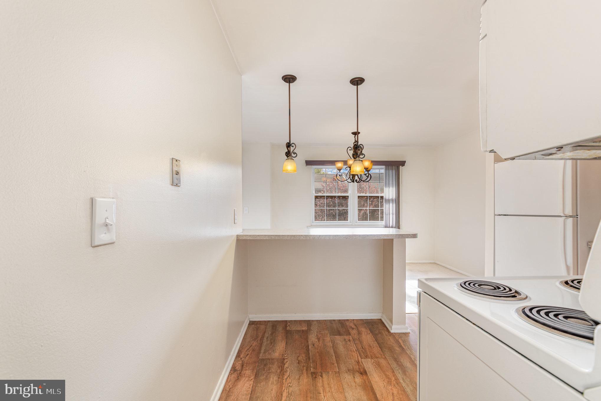 HICKORY HILLS - Residential Lease