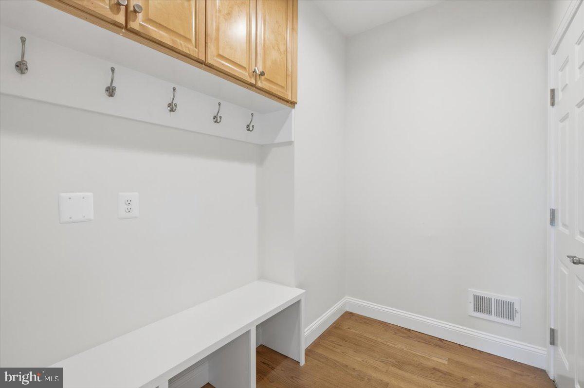 WEST OAKS II - Residential