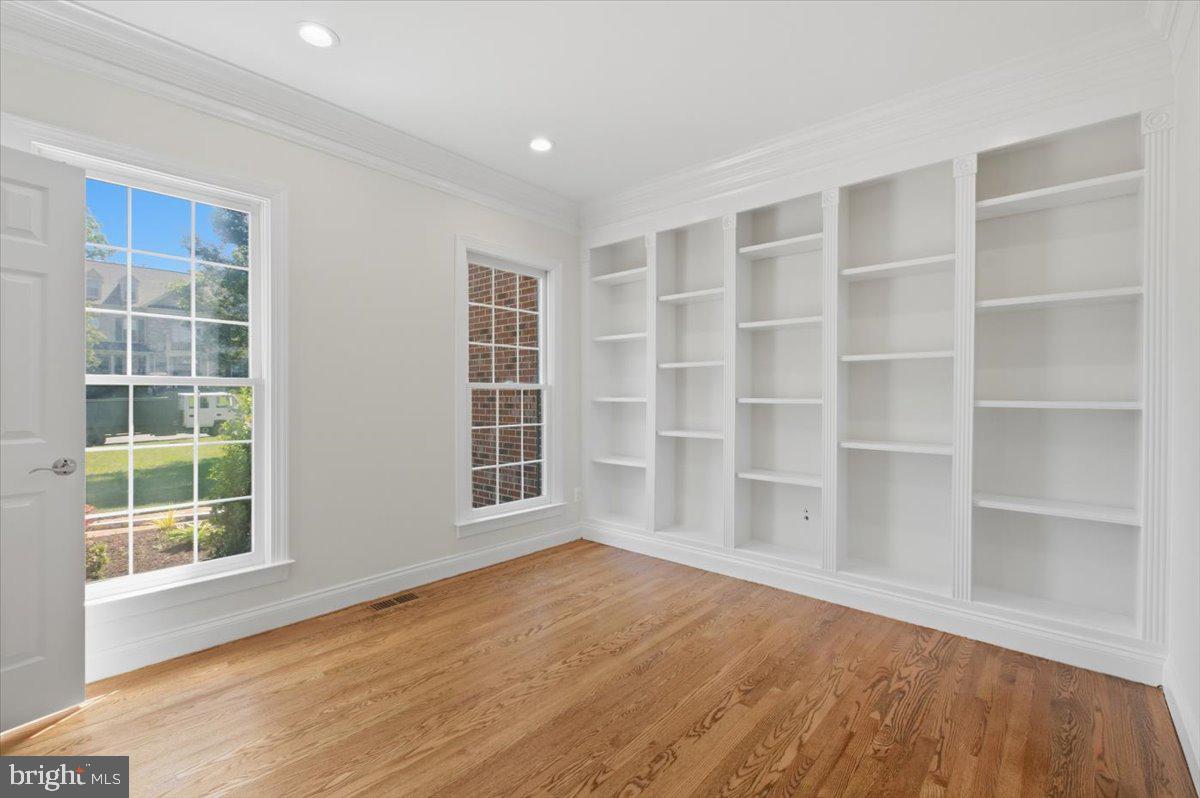 WEST OAKS II - Residential
