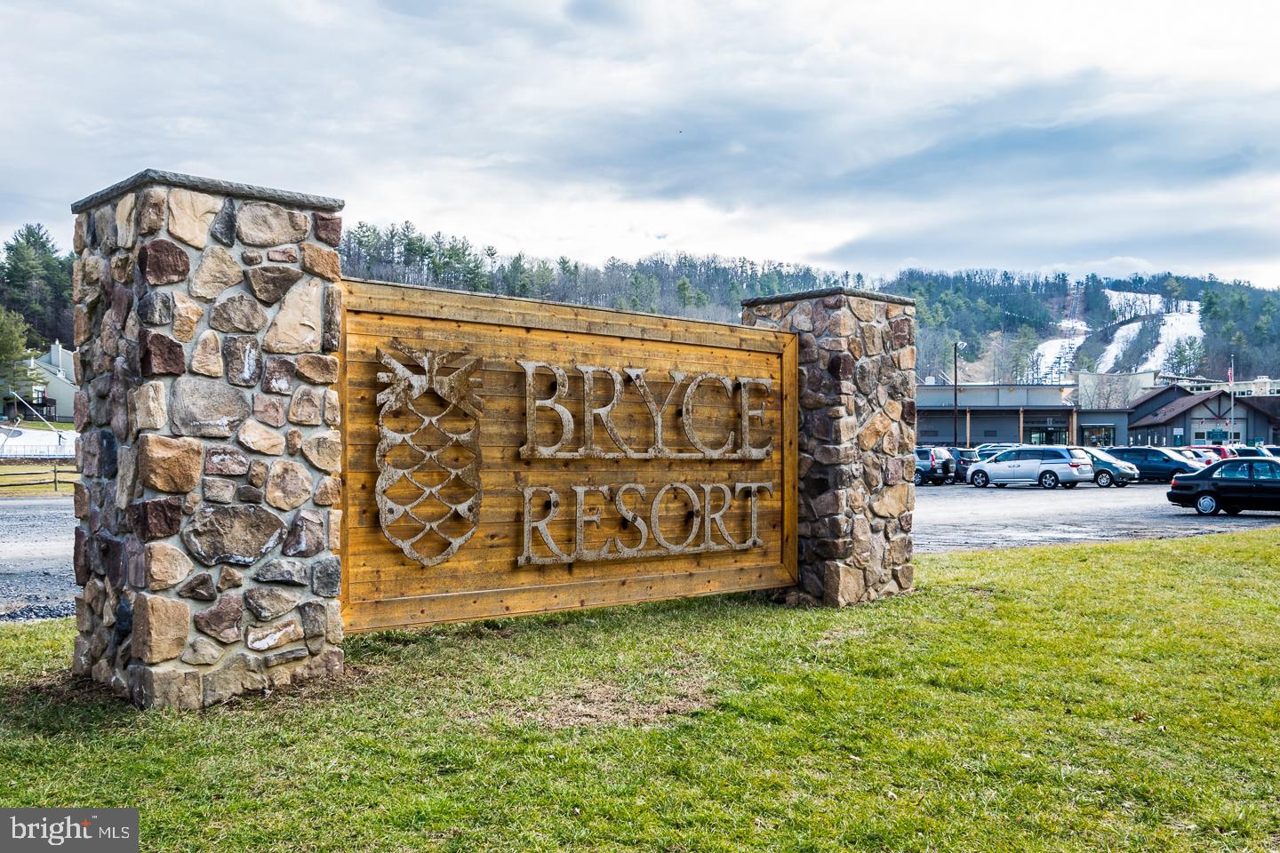 ASPEN EAST - Residential