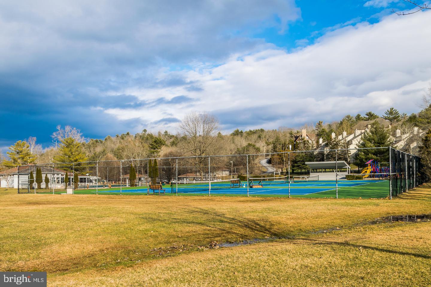 ASPEN EAST - Residential