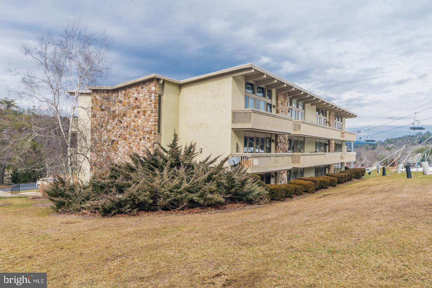 ASPEN EAST - Residential