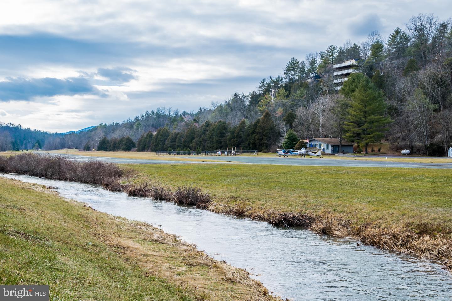 ASPEN EAST - Residential