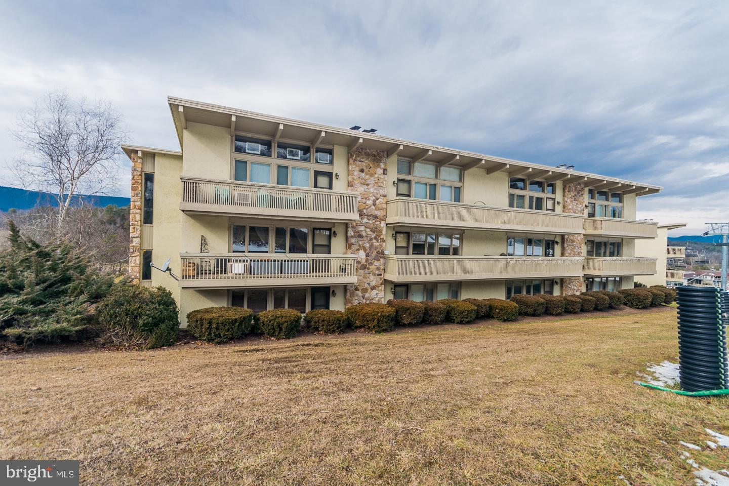 ASPEN EAST - Residential