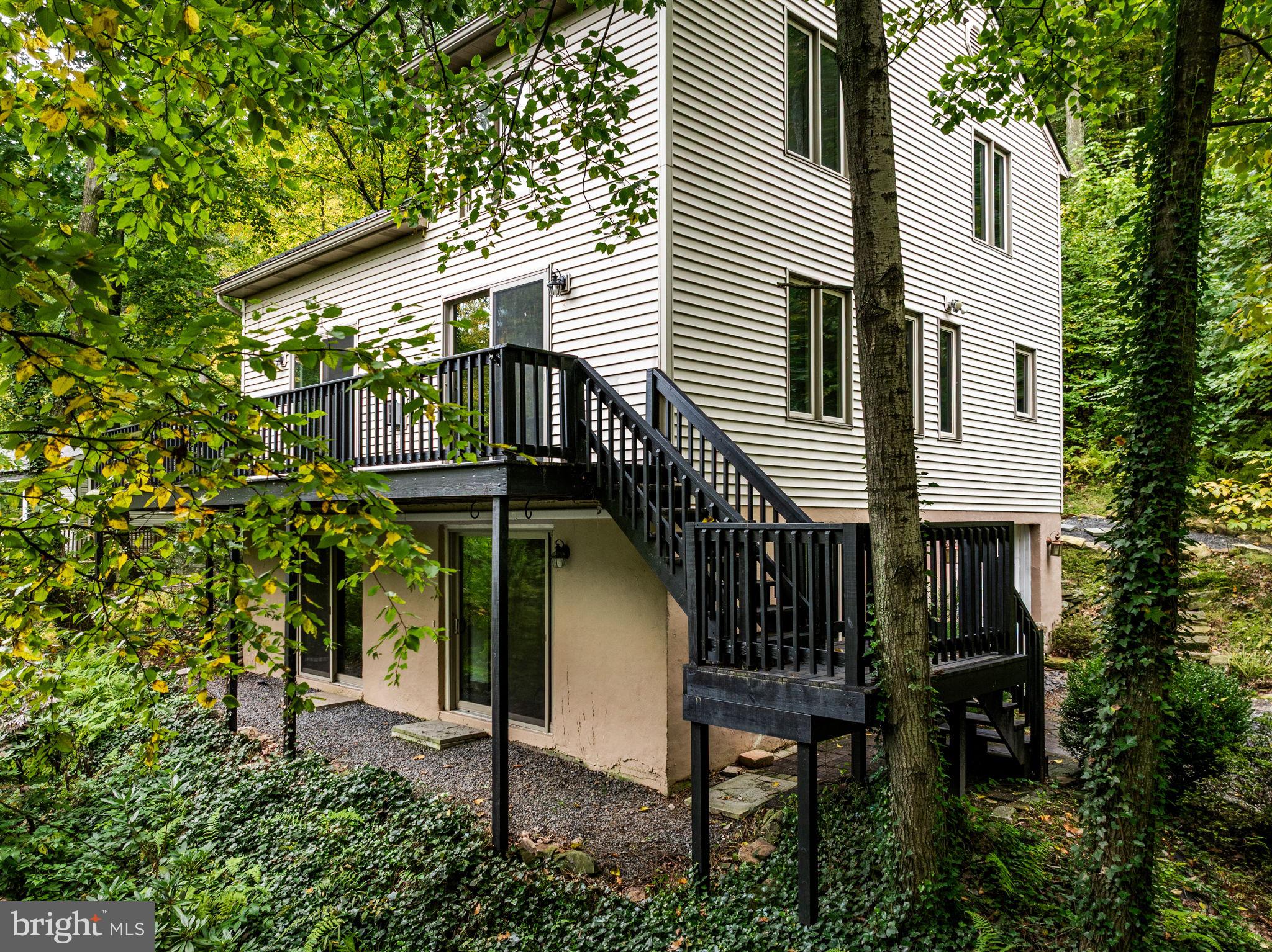 218 APPLE BLOSSOM LANE
