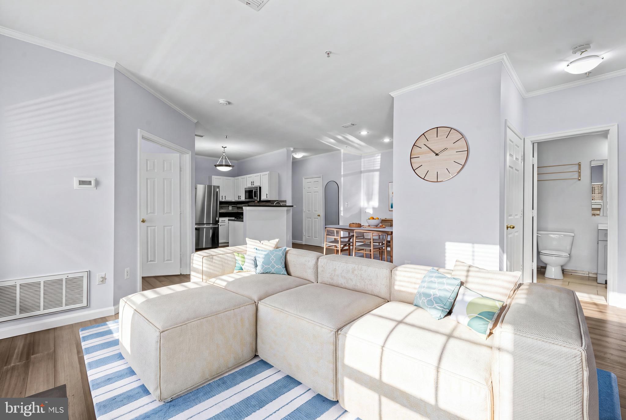 1708 LAKE SHORE CREST DRIVE 23