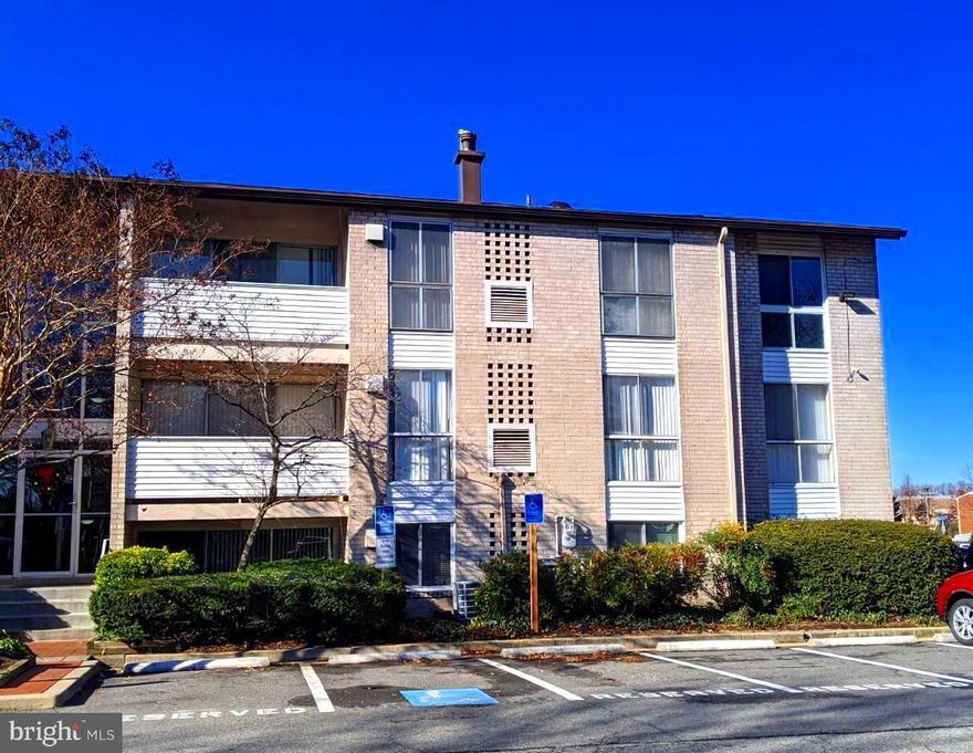 THIS 1320 SQ FT RENOVATED, SPACIOUS AND FULL OF NATURAL LIGHT 3 BEDROOM WITH SPACIOUS CLOSETS AND 2 FULL BATH CONDO FEATURES UPGRADED KITCHEN WITH GRANITE COUNTER TOP,  RANGE, DISHWASHER & HARDWOOD FLOOR, INDIVIDUAL CLIMATE CONTROL WITH CEILING FANS THROUGH-OUT ALL ROOMS INCLUDING DINNING. PRIVATE BALCONY BACKS KIDS TOT LOT.  INSIDE BELTWAY MAKES IT  CONVENIENT LOCATION TO CRYSTAL CITY/PENTAGON/ARLINGTON/DC. CLOSE TO SHOPS/MALLS. WALK TO BUS, PANERA BREAD AND GAS STATION AND 5 MINUTE DRIVE TO VAN DORN METRO.  RENT INCLUDES CONDO FEE, WATER & TRASH, WELL MAINTAINED LANDSCAPE & TENANTS PAY GAS AND ELECTRIC.  AVAILABLE IMMEDIATELY.